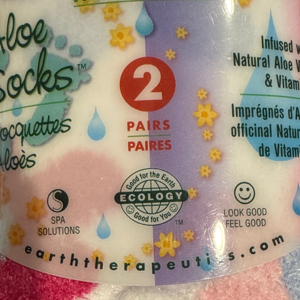 Earth Therapeutics Aloe Socks (Pack of 2) - Picture 5 of 12